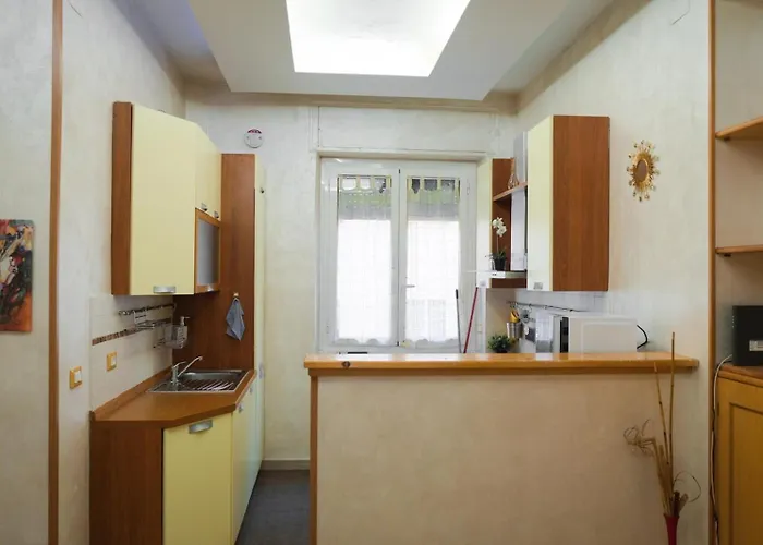 Lollo House Rome